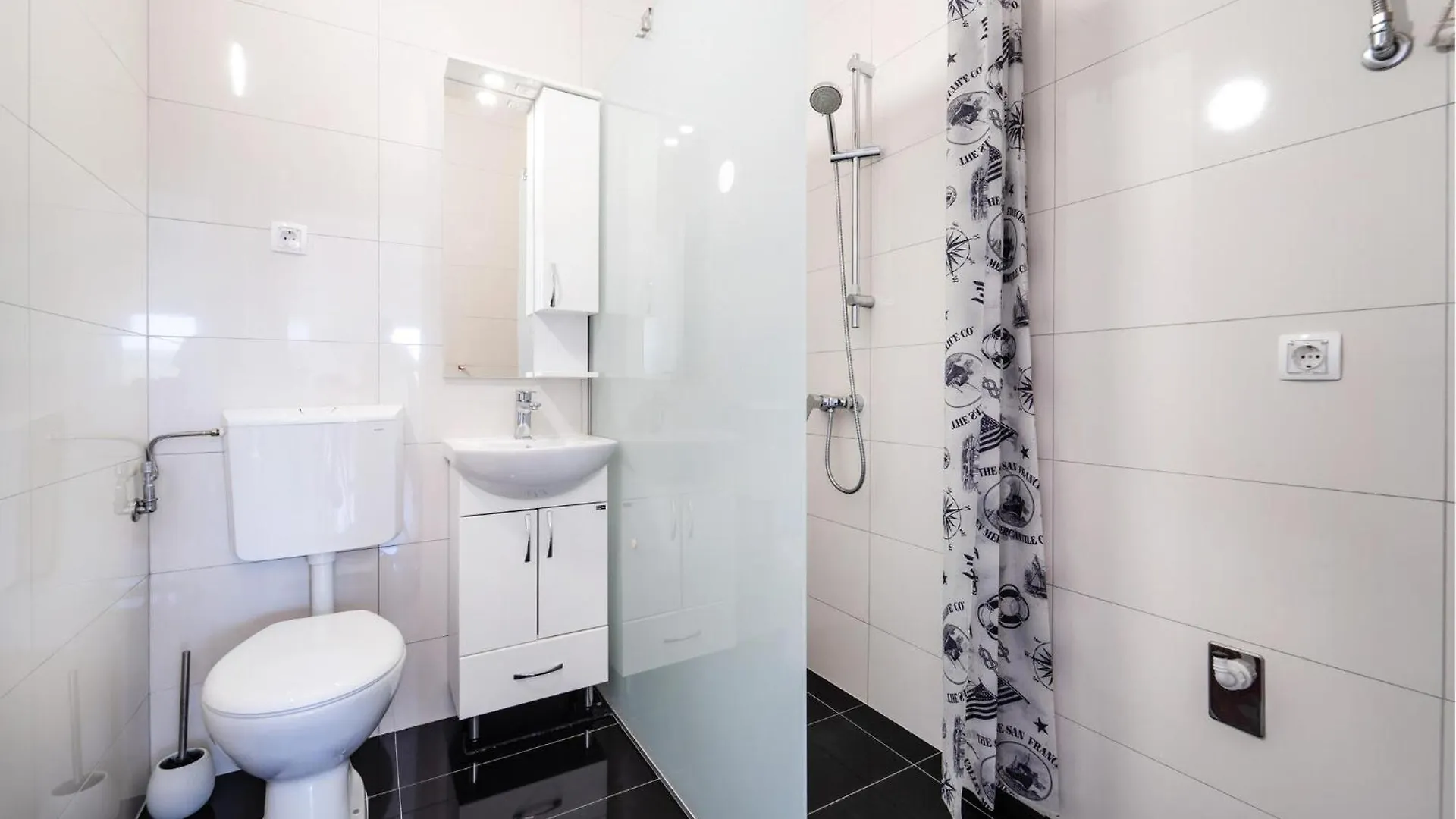 1 Bedroom Amazing Apartment In Sukosan