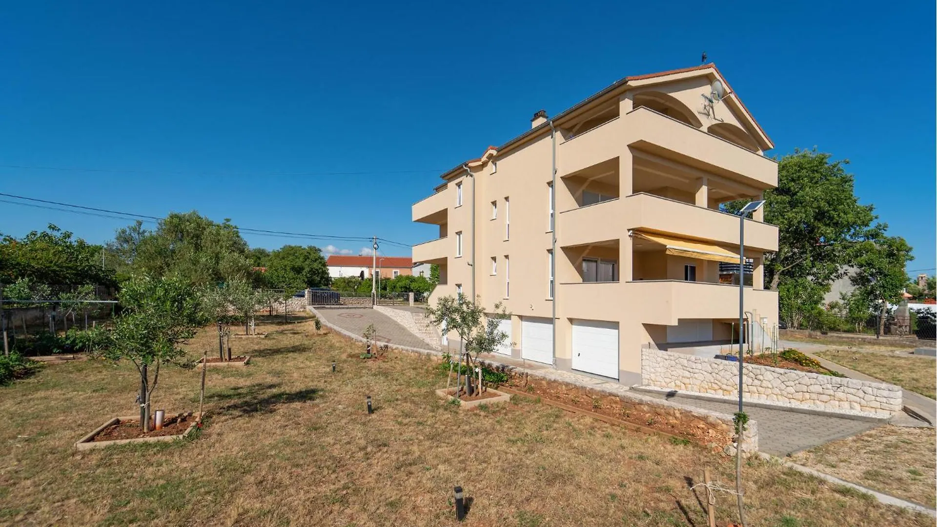 1 Bedroom Amazing Apartment In Sukosan Croatia